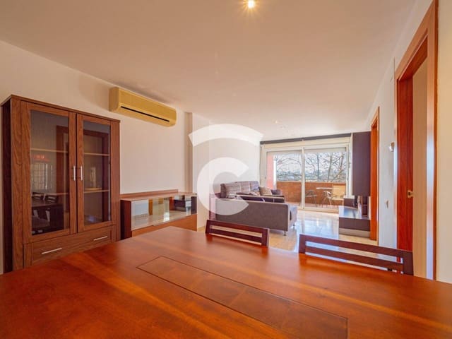 Piso de 3 habitaciones en Vic en venta con garaje - 320.000 € (Ref: 9848918)
