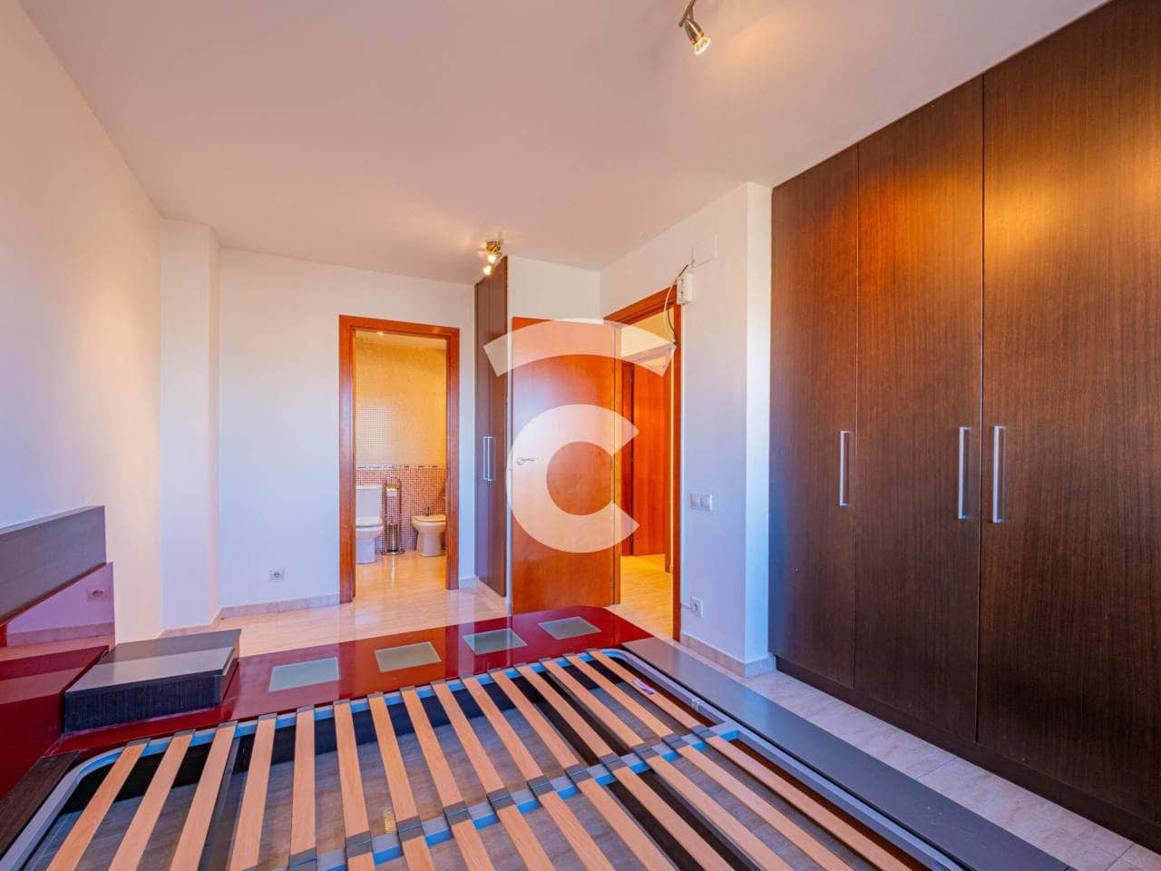 Piso de 3 habitaciones en Vic en venta con garaje - 320.000 € (Ref: 9848918)
