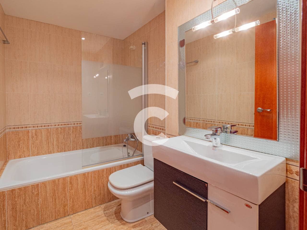 Piso de 3 habitaciones en Vic en venta con garaje - 320.000 € (Ref: 9848918)