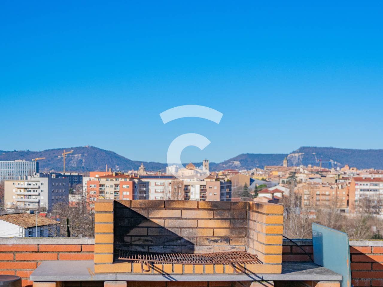 Piso de 3 habitaciones en Vic en venta con garaje - 320.000 € (Ref: 9848918)