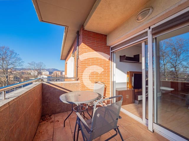 Piso de 3 habitaciones en Vic en venta con garaje - 320.000 € (Ref: 9848918)