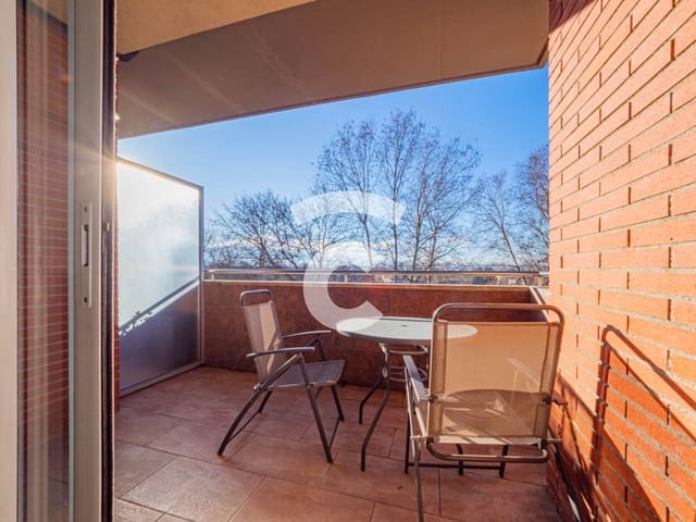 Piso de 3 habitaciones en Vic en venta con garaje - 320.000 € (Ref: 9848918)