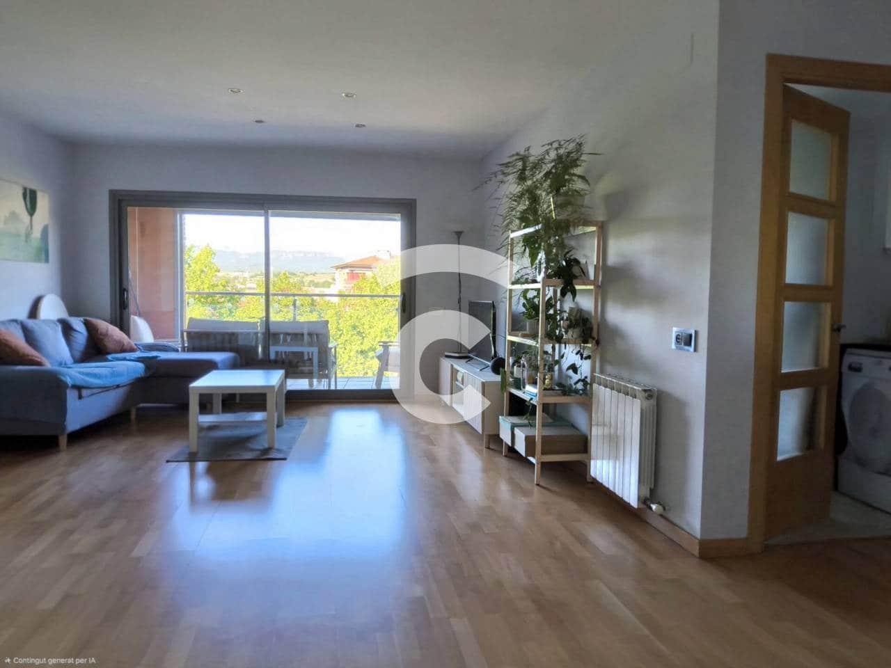 3 bedroom Flat for sale in Manlleu with garage - € 197,000 (Ref: 9861426)
