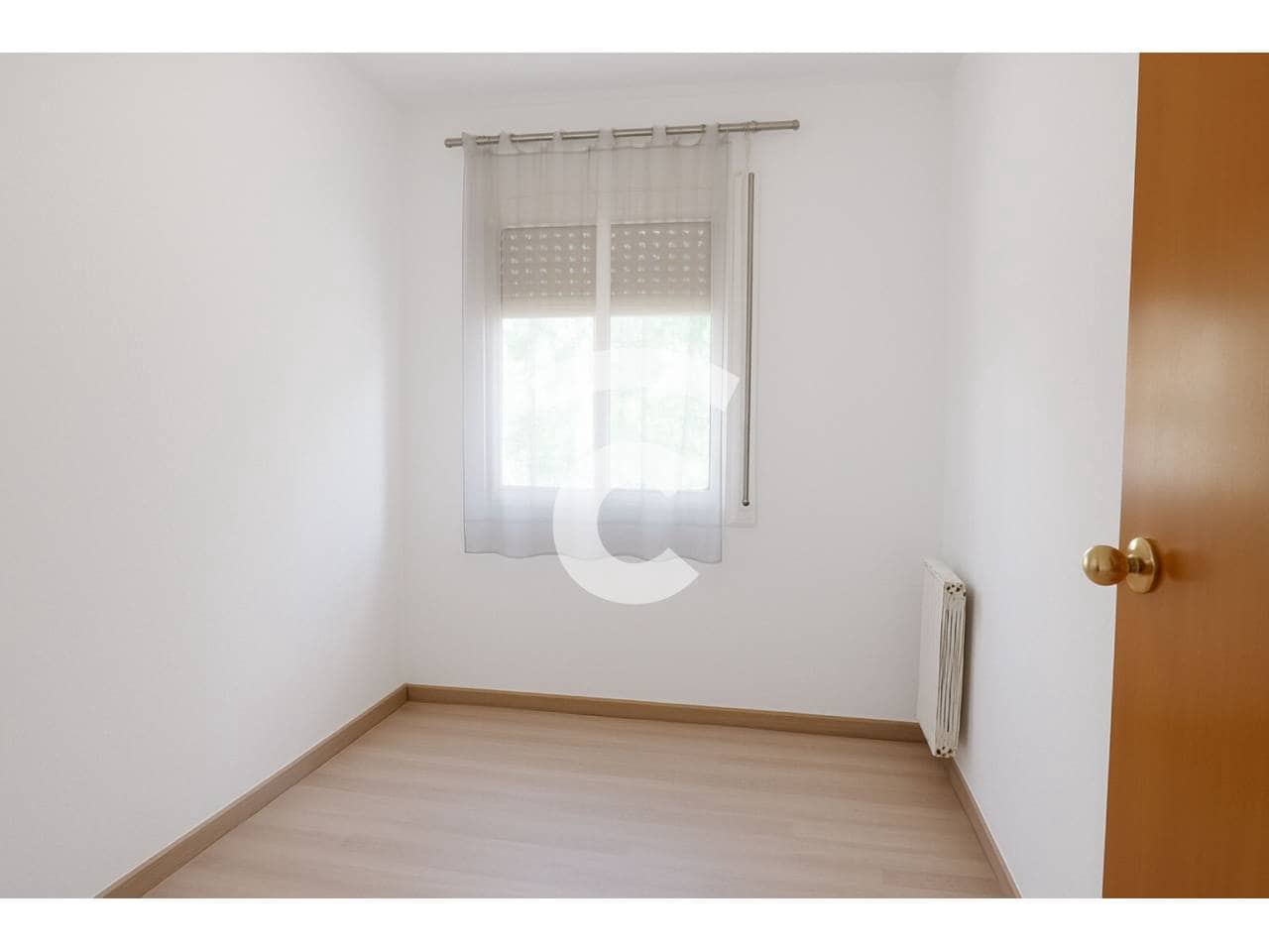 3 bedroom Flat for sale in Vic with garage - € 247,200 (Ref: 9875578)