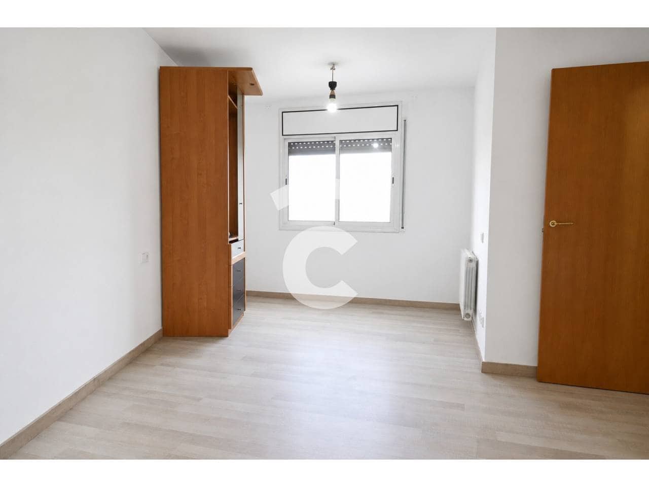 3 bedroom Flat for sale in Vic with garage - € 247,200 (Ref: 9875578)