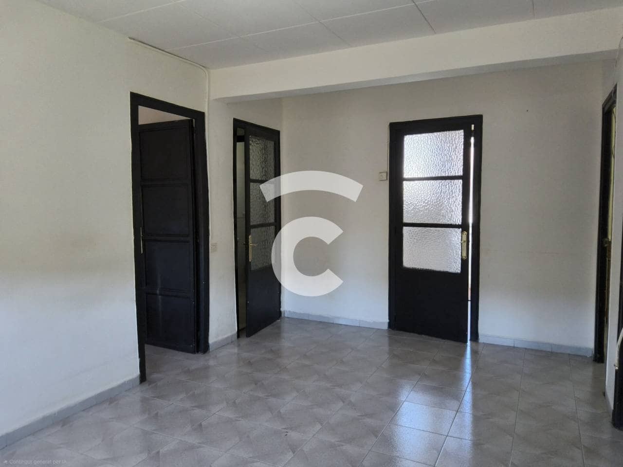 3 bedroom Flat for sale in Vic - € 87,000 (Ref: 9889649)