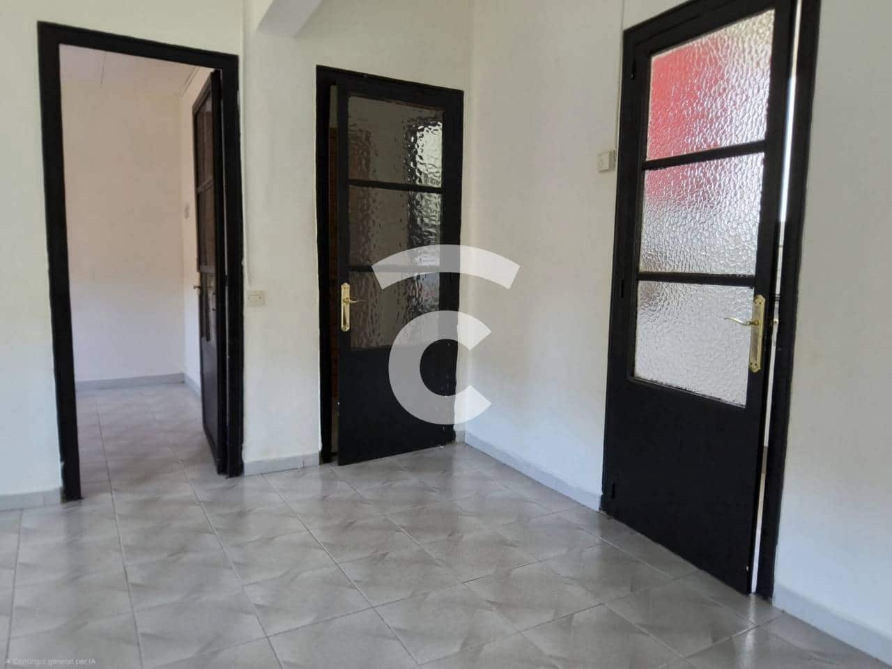 3 bedroom Flat for sale in Vic - € 87,000 (Ref: 9889649)