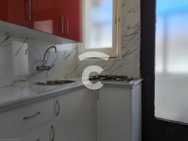 3 bedroom Flat for sale in Vic - € 87,000 (Ref: 9889649)