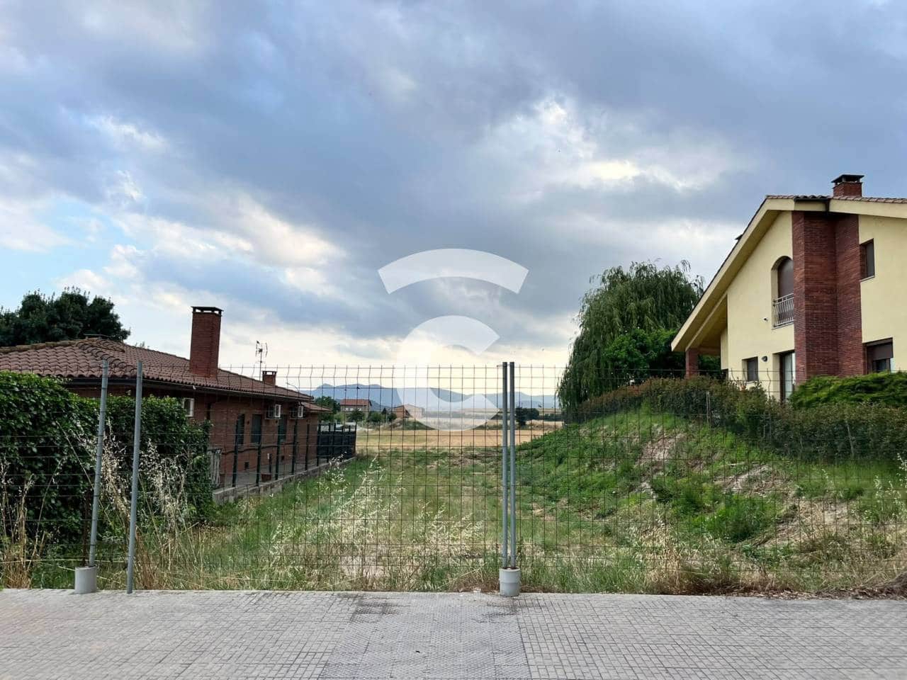 Bouwgrond te koop in Manlleu - € 165.000 (Ref: 9893615)