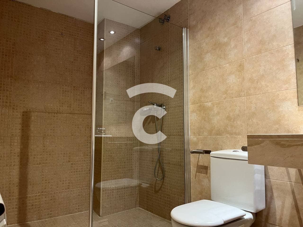 4 bedroom Flat for rent in Vic with garage - € 1,300 (Ref: 9912389)