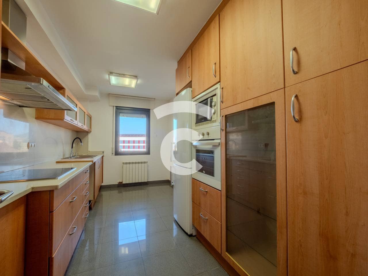 Piso de 4 habitaciones en Vic en venta con piscina garaje - 595.000 € (Ref: 9958985)