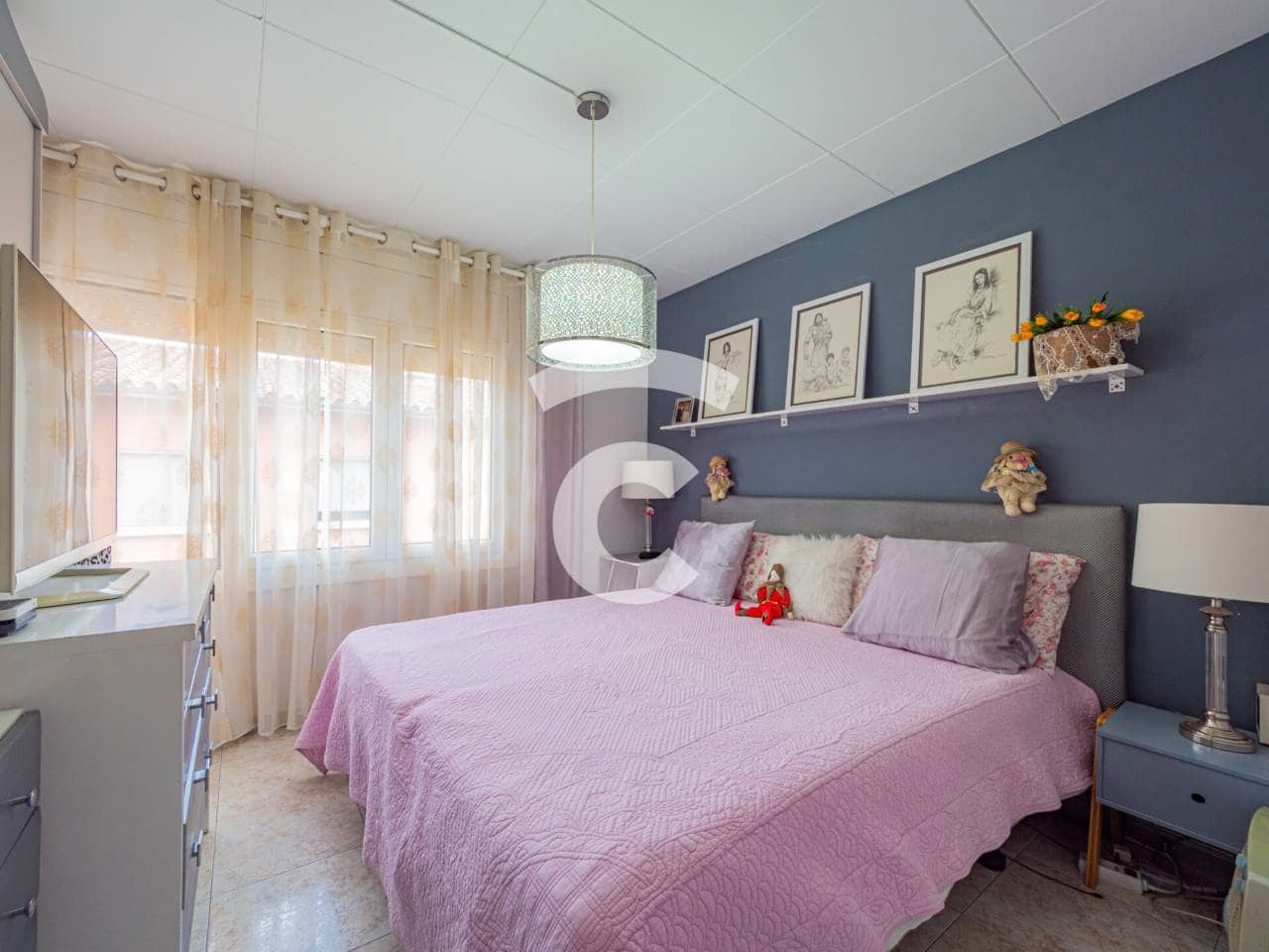 4 chambre Maison de Ville à vendre à Roda de Ter avec garage - 265 000 € (Ref: 9990125)
