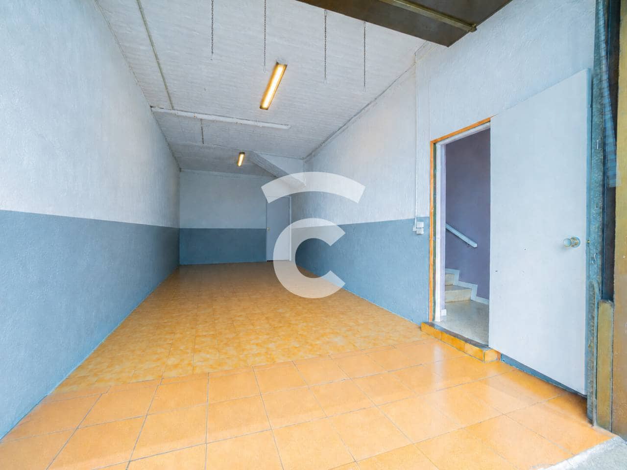 4 chambre Maison de Ville à vendre à Roda de Ter avec garage - 265 000 € (Ref: 9990125)