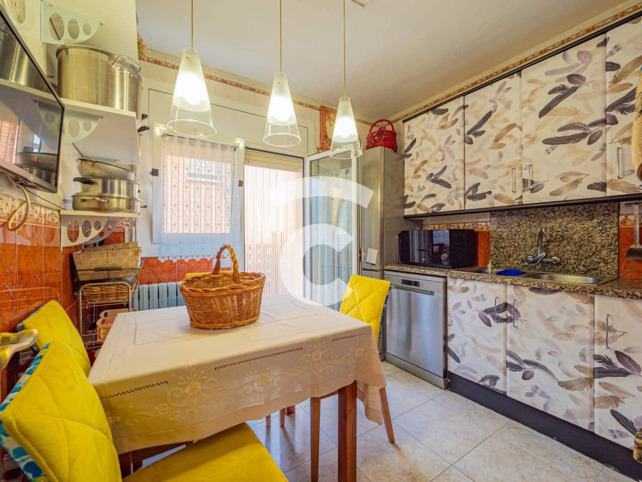 4 chambre Maison de Ville à vendre à Roda de Ter avec garage - 265 000 € (Ref: 9990125)