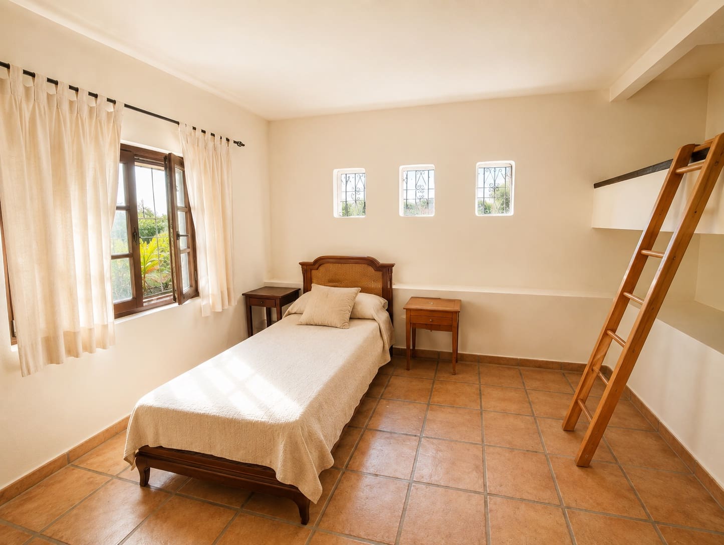 Finca/Casa Rural de 4 habitaciones en Estepona en venta con piscina garaje - 1.740.000 € (Ref: 10012152)
