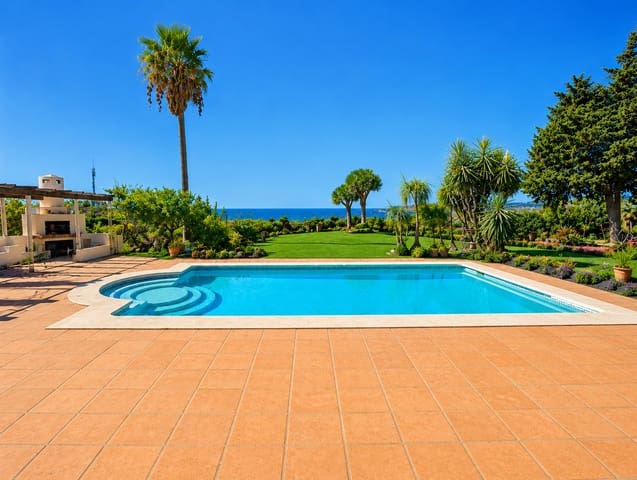 Finca/Casa Rural de 4 habitaciones en Estepona en venta con piscina garaje - 1.740.000 € (Ref: 10012152)