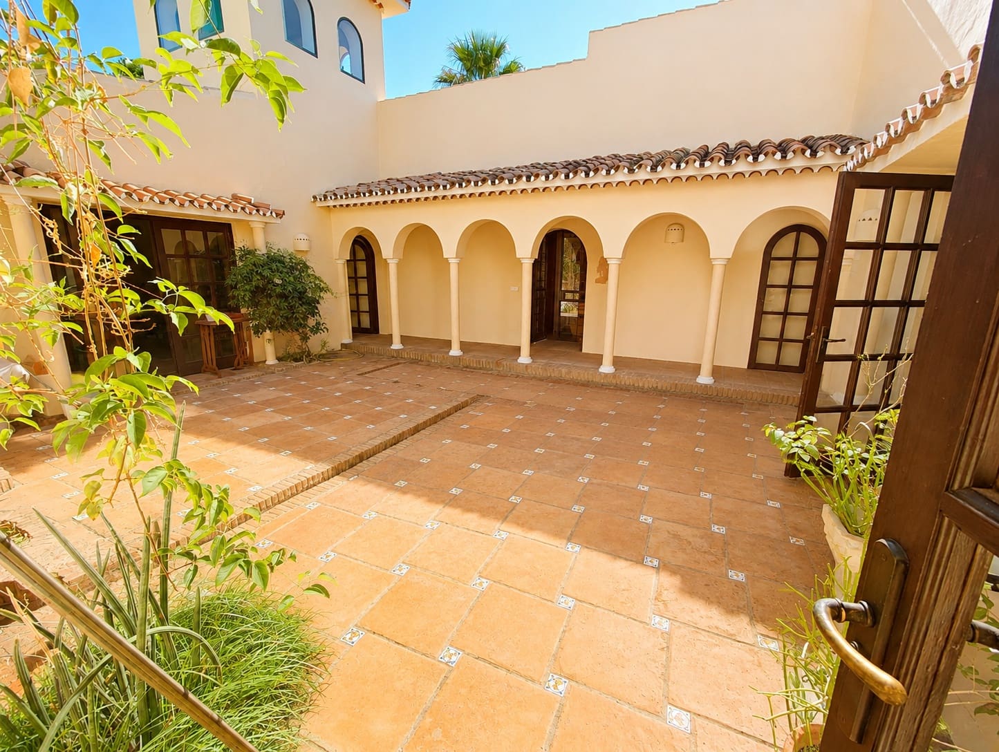 Finca/Casa Rural de 4 habitaciones en Estepona en venta con piscina garaje - 1.740.000 € (Ref: 10012152)