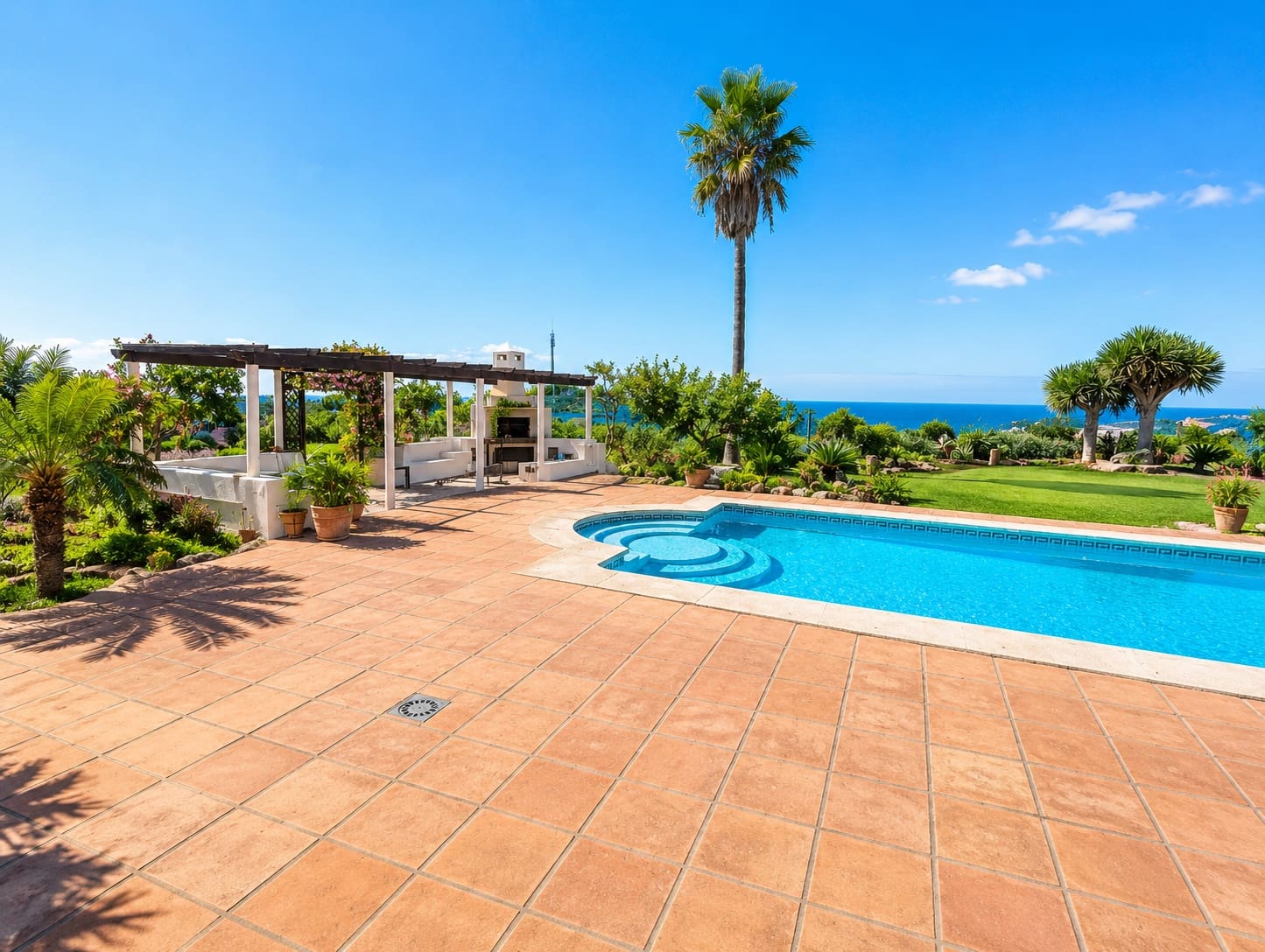 Finca/Casa Rural de 4 habitaciones en Estepona en venta con piscina garaje - 1.740.000 € (Ref: 10012152)