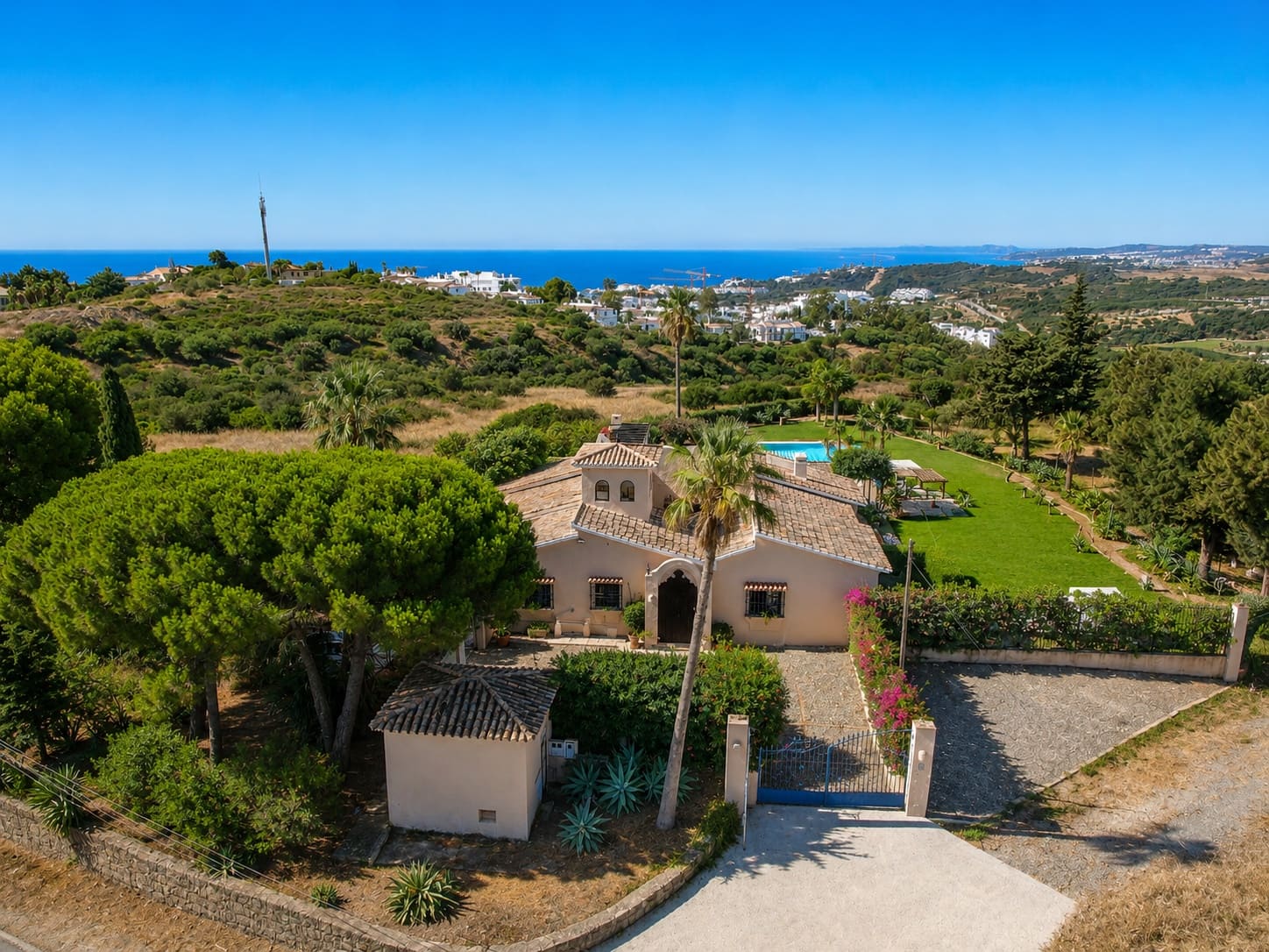 Finca/Casa Rural de 4 habitaciones en Estepona en venta con piscina garaje - 1.740.000 € (Ref: 10012152)