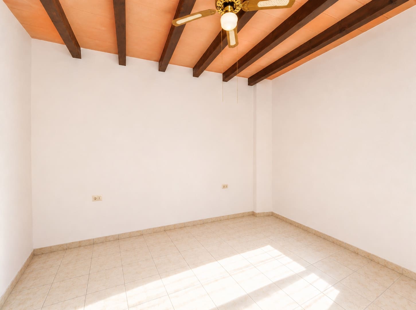 6 slaapkamer Finca/Landhuis te koop in Estepona met garage - € 1.850.000 (Ref: 10025989)