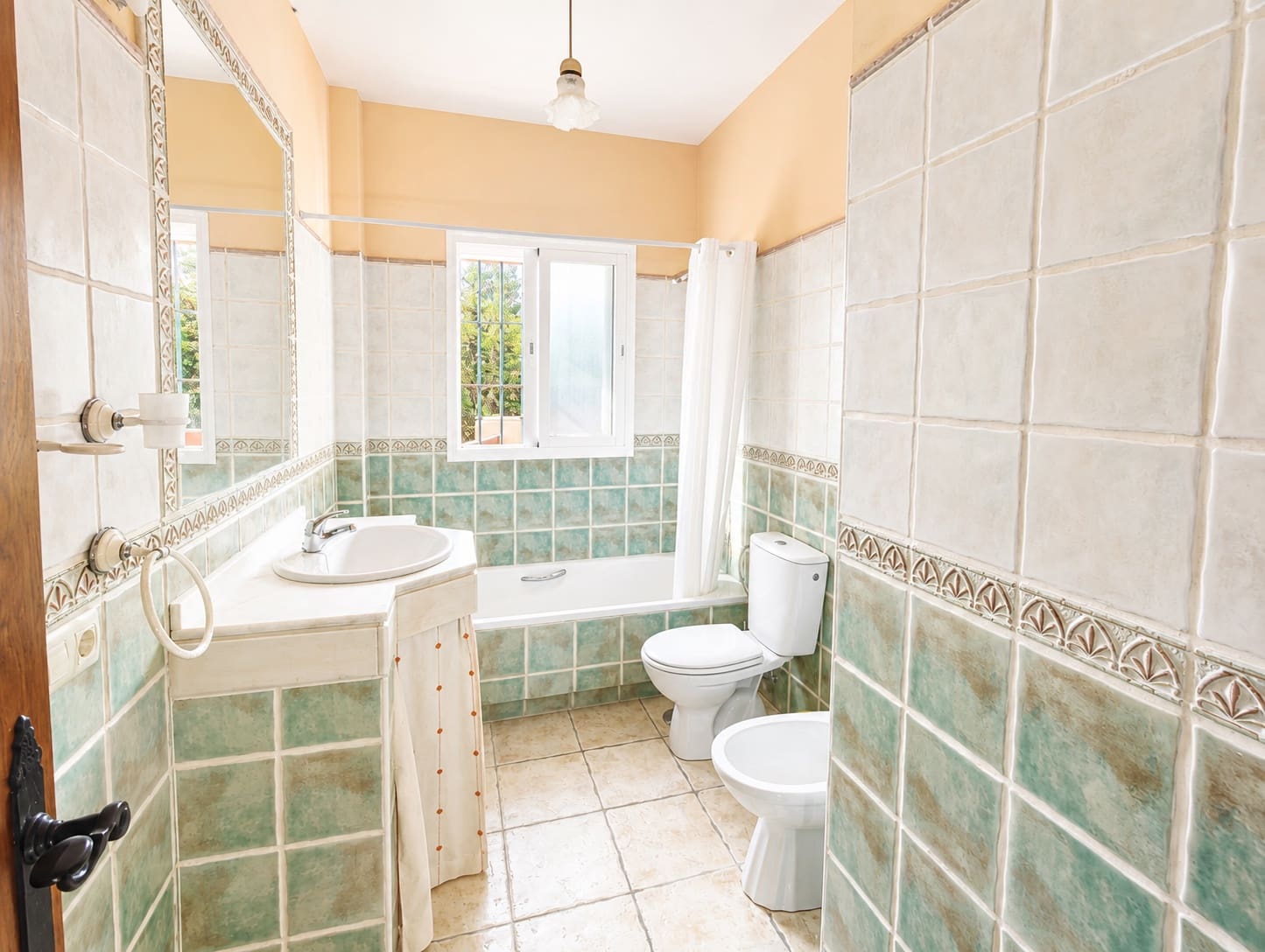 6 slaapkamer Finca/Landhuis te koop in Estepona met garage - € 1.850.000 (Ref: 10025989)