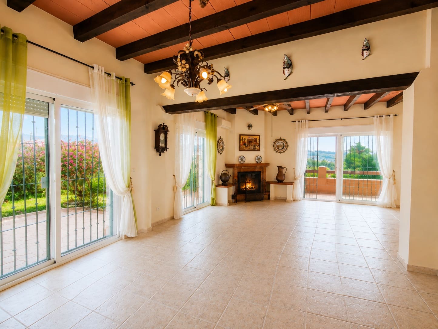6 slaapkamer Finca/Landhuis te koop in Estepona met garage - € 1.850.000 (Ref: 10025989)