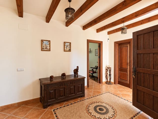 4 sovrum Finca/Hus på landet till salu i Casares med garage - 2 950 000 € (Ref: 10043314)