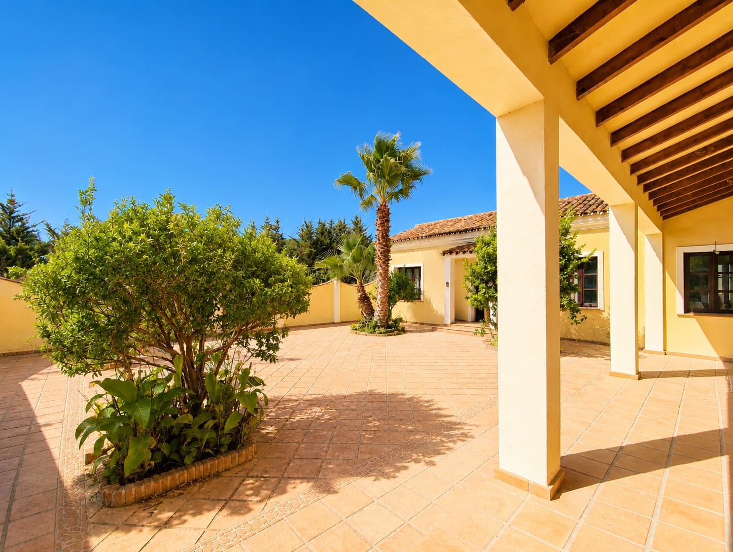 4 sovrum Finca/Hus på landet till salu i Casares med garage - 2 950 000 € (Ref: 10043314)