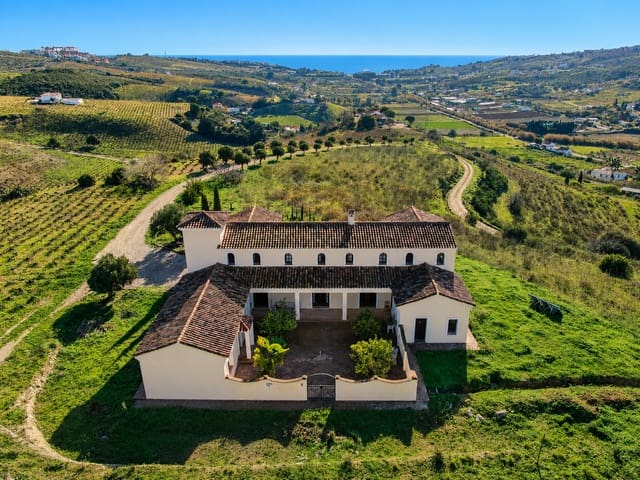 4 sovrum Finca/Hus på landet till salu i Casares med garage - 2 950 000 € (Ref: 10043314)
