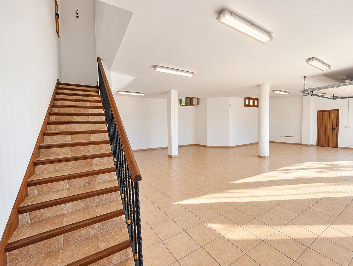 4 sypialnia Finka/Dom wiejski na sprzedaż w Estepona z garażem - 1 400 000 € (Ref: 10076777)