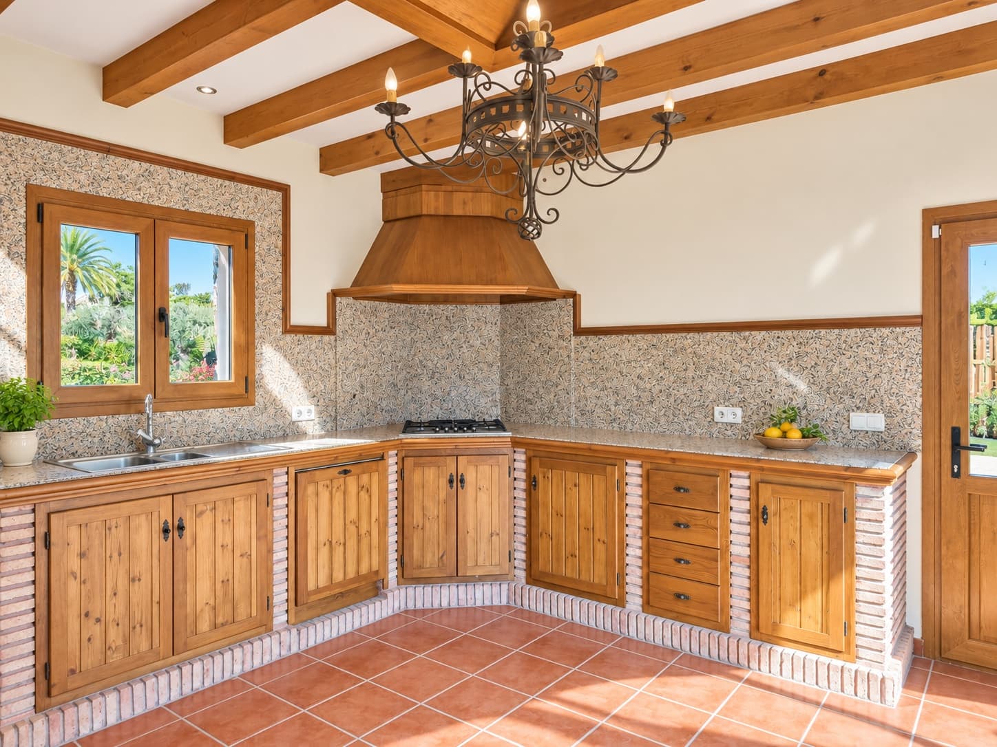 4 sypialnia Finka/Dom wiejski na sprzedaż w Estepona z garażem - 1 400 000 € (Ref: 10076777)