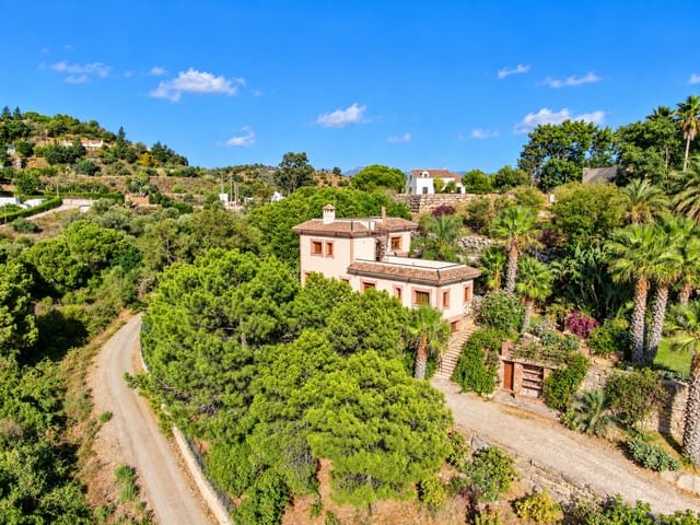 4 sypialnia Finka/Dom wiejski na sprzedaż w Estepona z garażem - 1 400 000 € (Ref: 10076777)