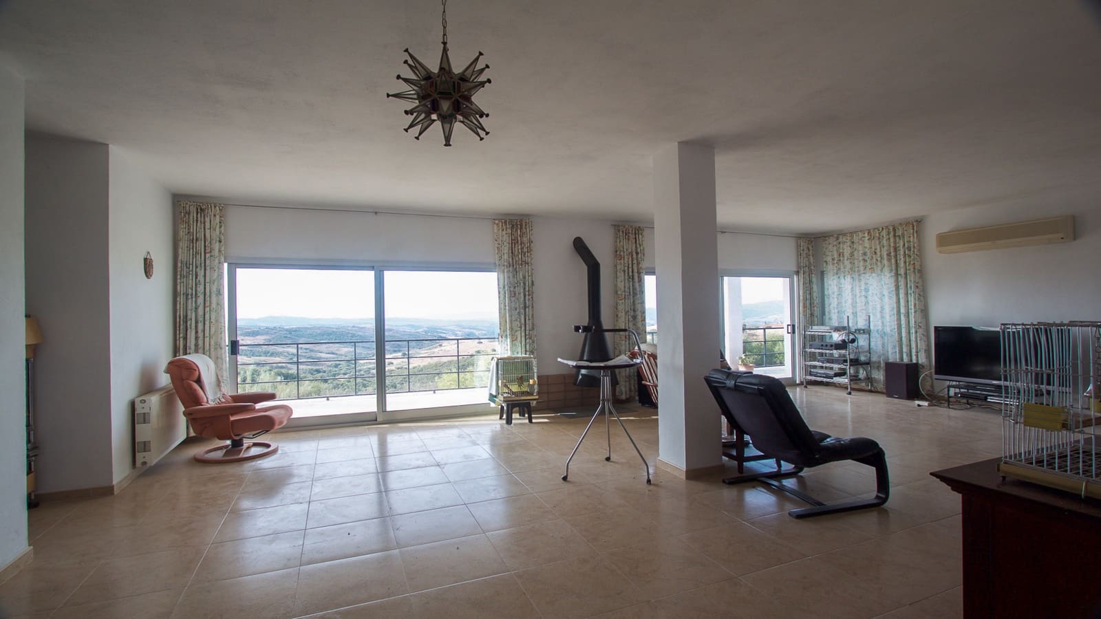 7 soveværelse Finca/Landehus til salg i Gaucin med swimmingpool garage - € 3.300.000 (Ref: 2766183)