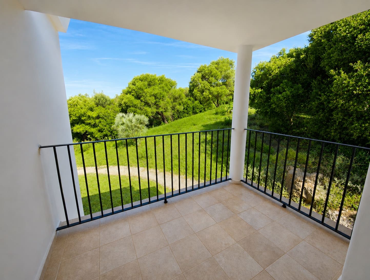 7 sypialnia Finka/Dom wiejski na sprzedaż w Gaucin z basenem garażem - 3 300 000 € (Ref: 2766183)