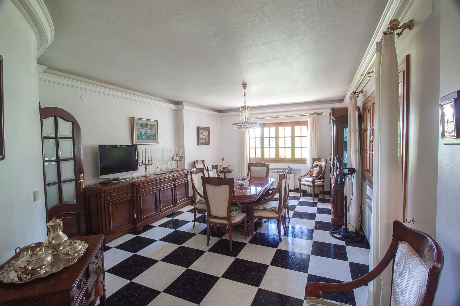 4 bedroom Villa for sale in Manilva with pool garage - € 795,000 (Ref: 6221583)