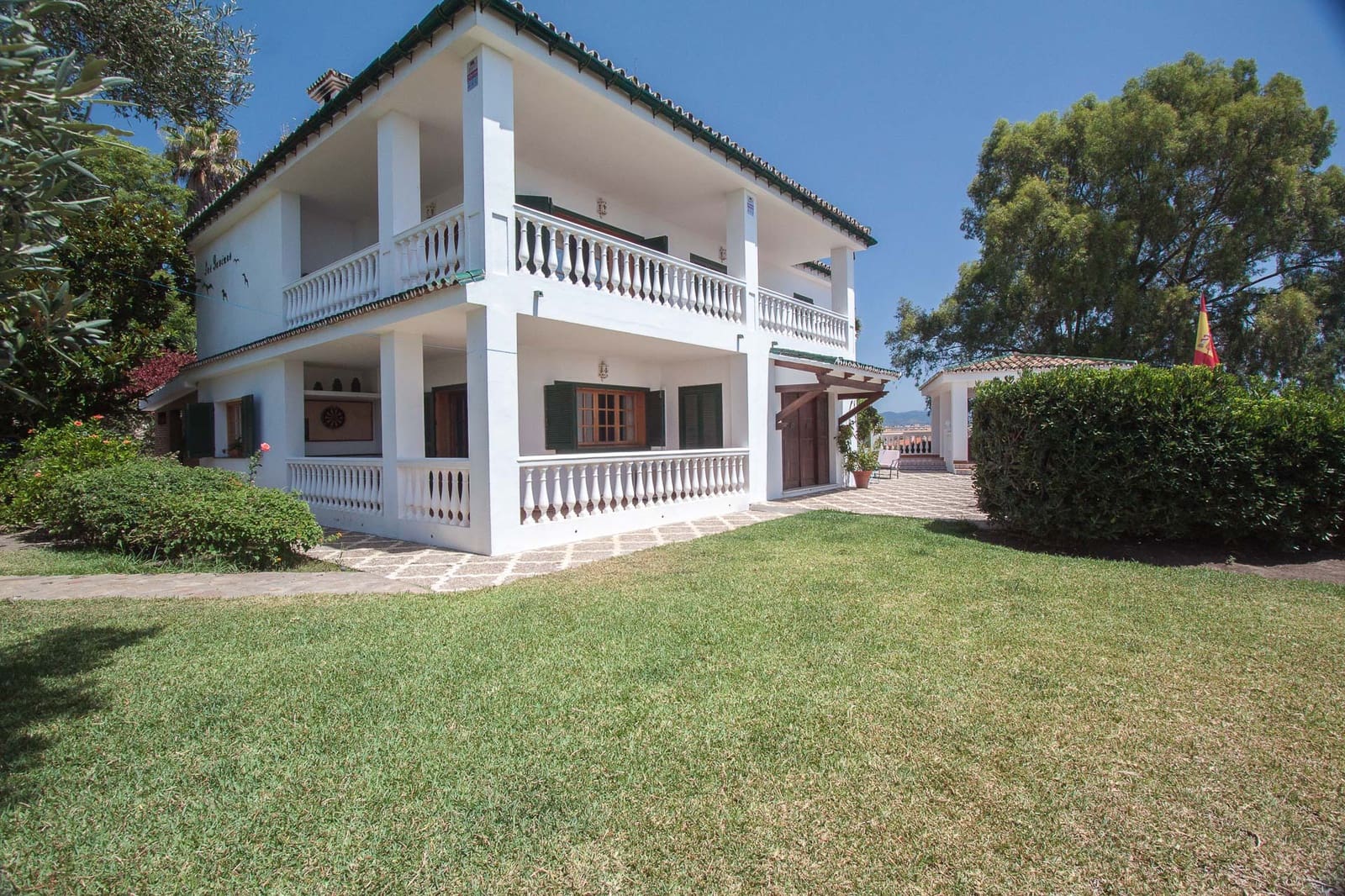 4 bedroom Villa for sale in Manilva with pool garage - € 795,000 (Ref: 6221583)