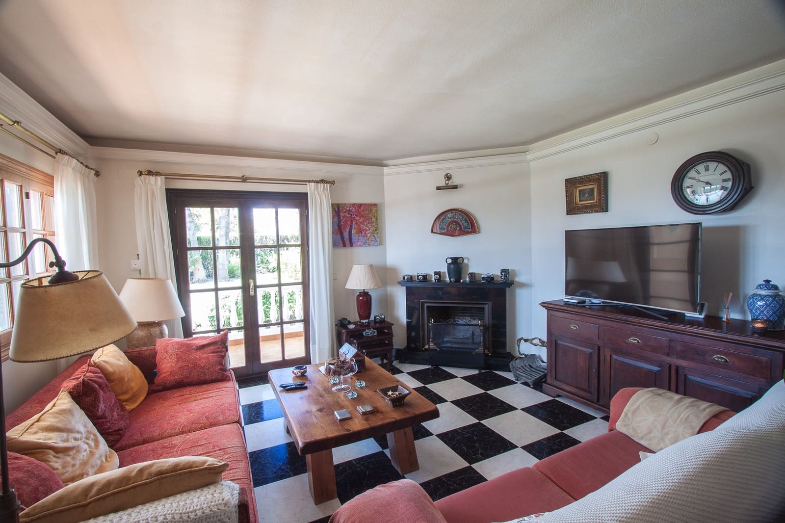 4 bedroom Villa for sale in Manilva with pool garage - € 795,000 (Ref: 6221583)