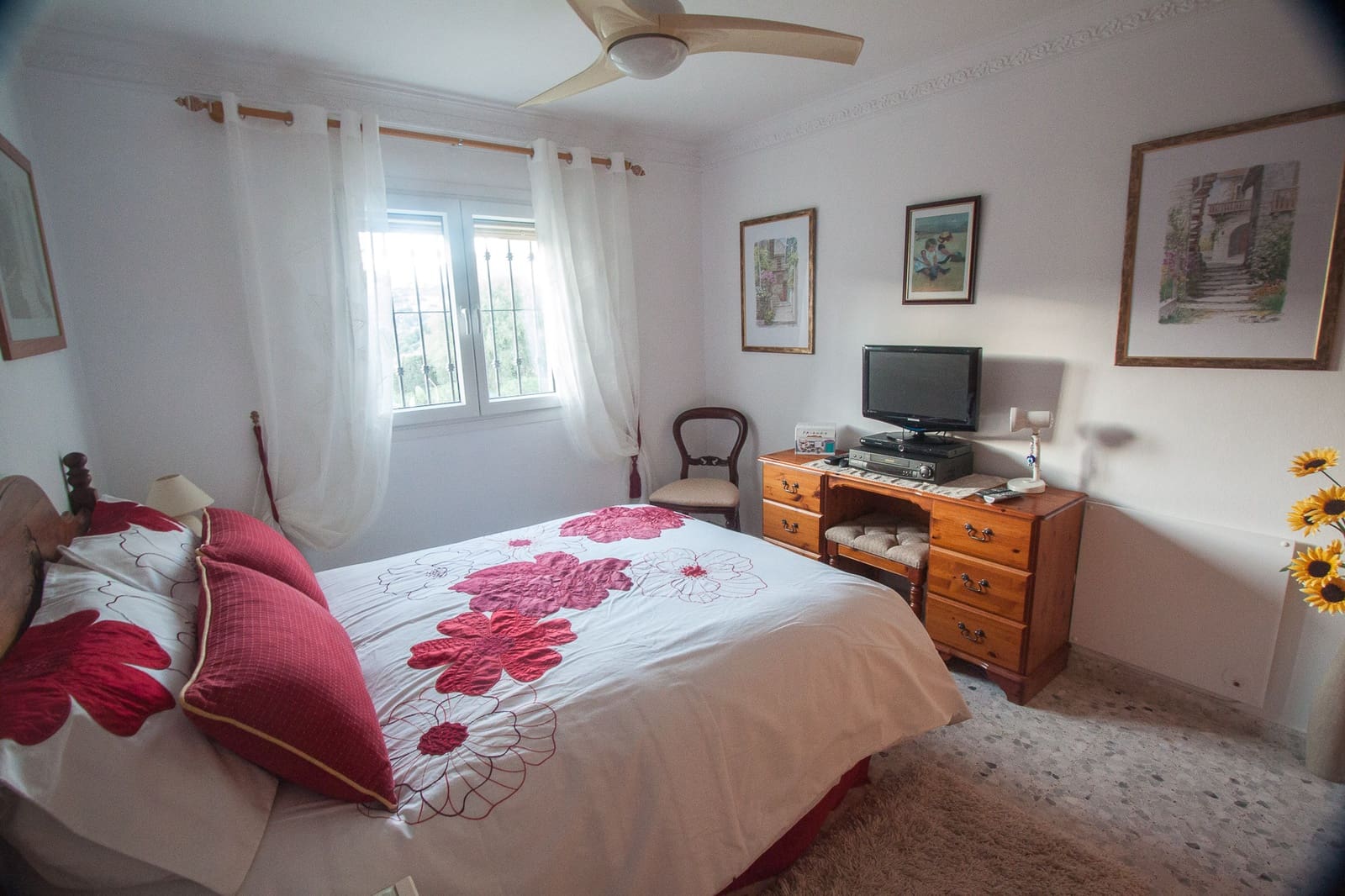 4 quarto Quinta/Casa Rural para venda em Estepona com piscina garagem - 875 000 € (Ref: 6346041)