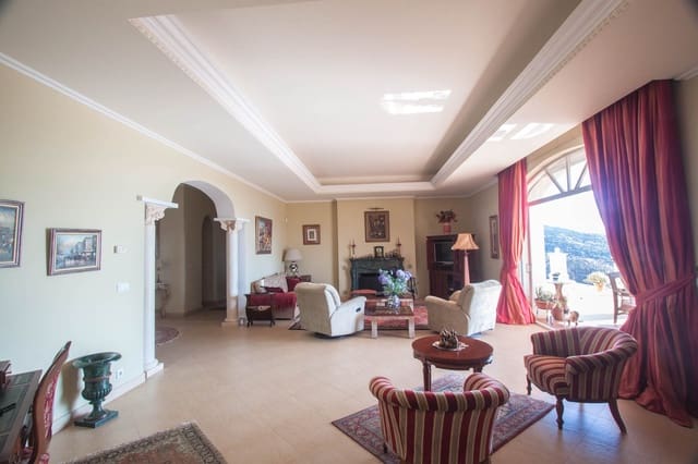 7 camera da letto Finca/Casa di Campagna in vendita in Estepona con piscina garage - 2.300.000 € (Rif: 6958721)