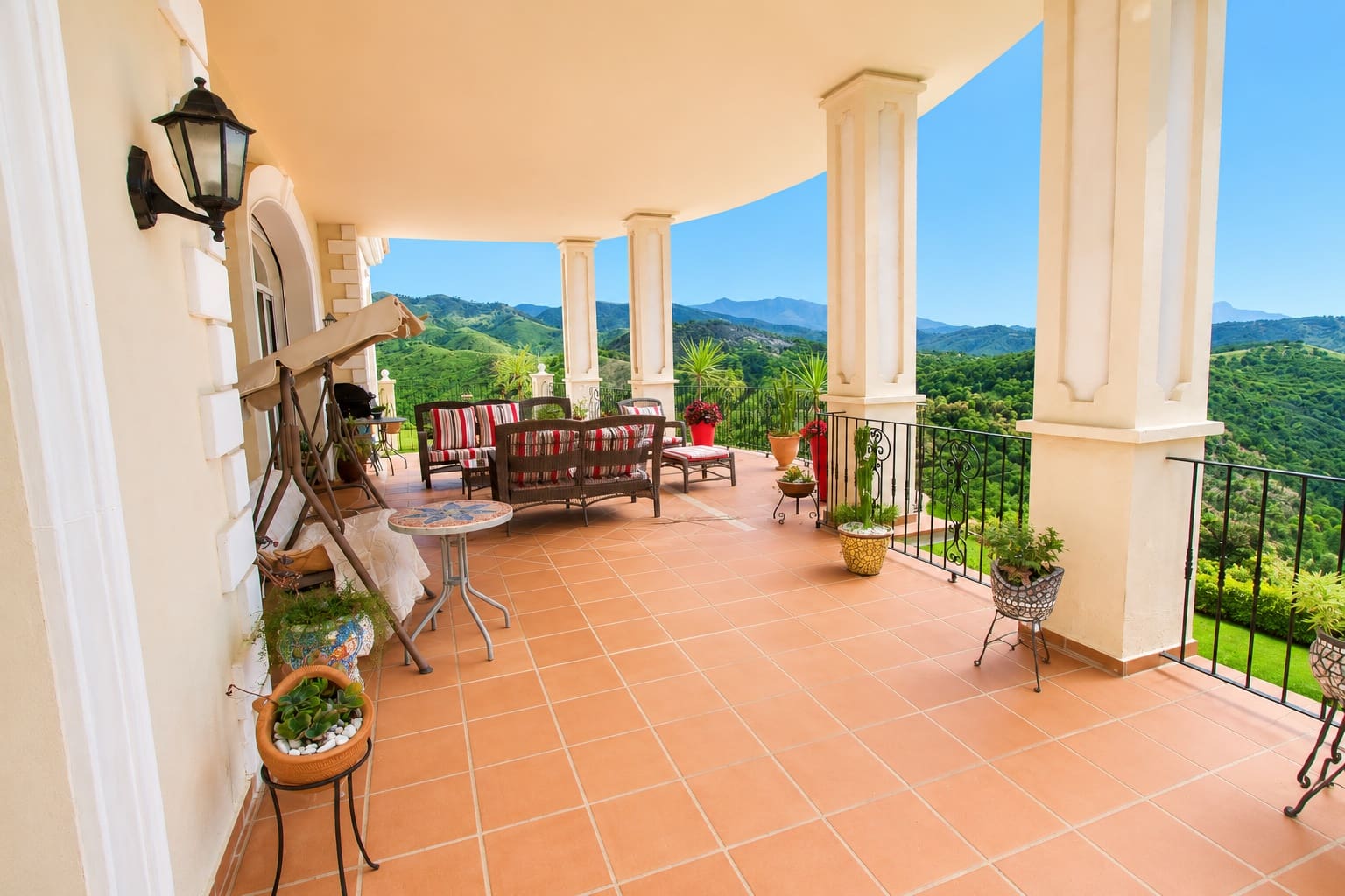 7 slaapkamer Finca/Landhuis te koop in Estepona met zwembad garage - € 2.100.000 (Ref: 6958721)