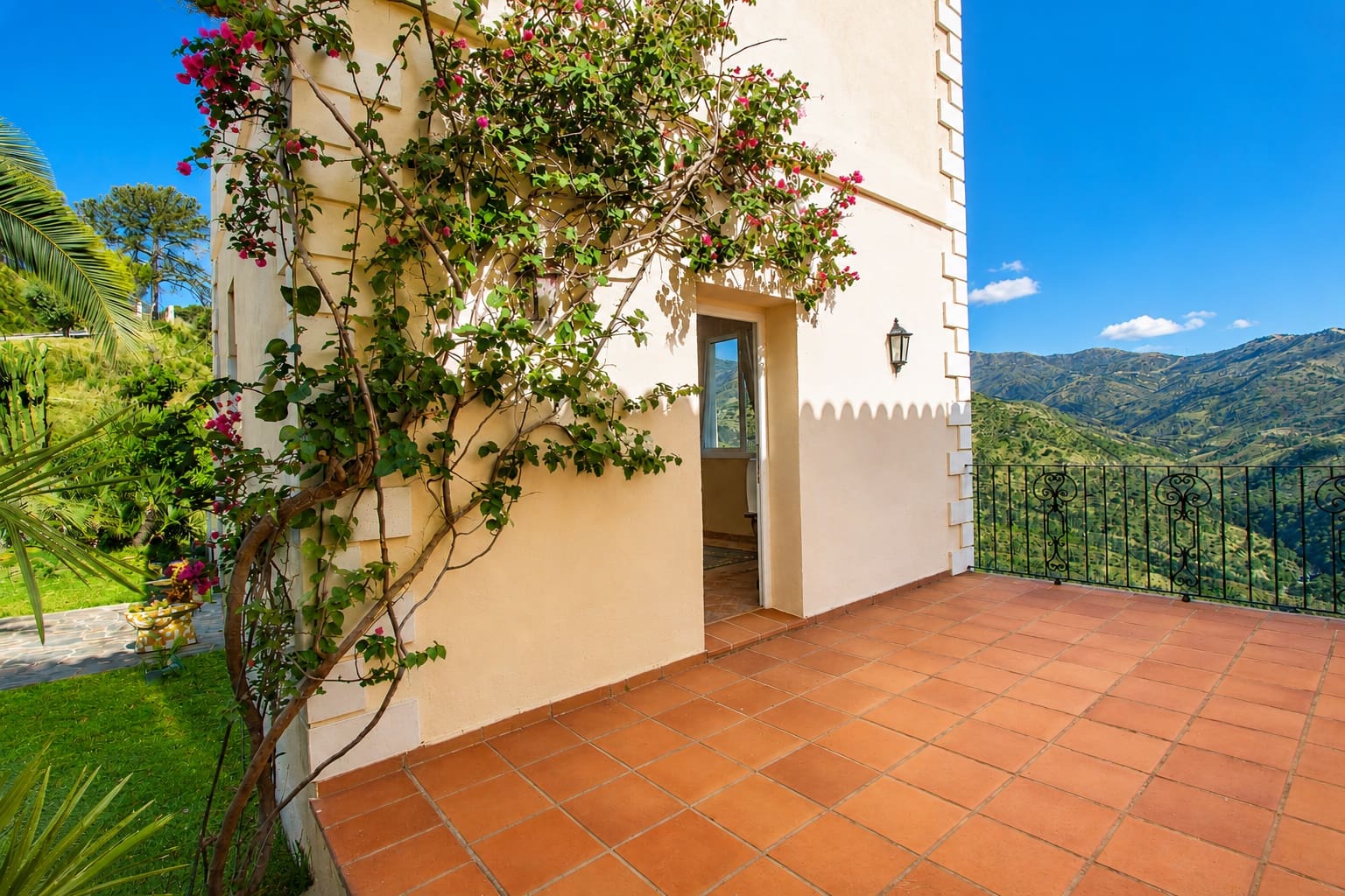 7 slaapkamer Finca/Landhuis te koop in Estepona met zwembad garage - € 2.100.000 (Ref: 6958721)