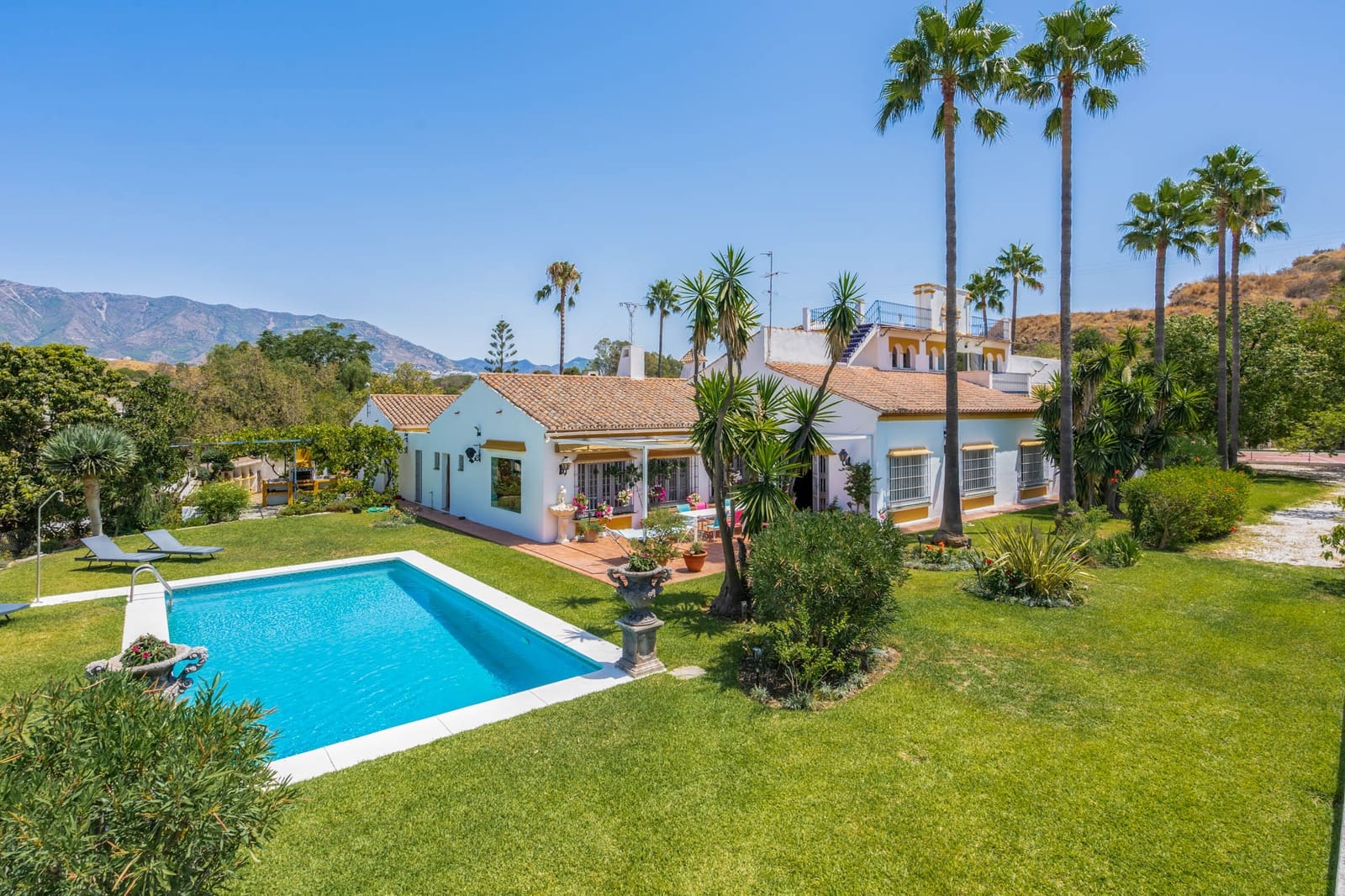 8 soverom Finca/Herregård til salgs i Mijas med svømmebasseng garasje - € 2 999 000 (Ref: 7196244)