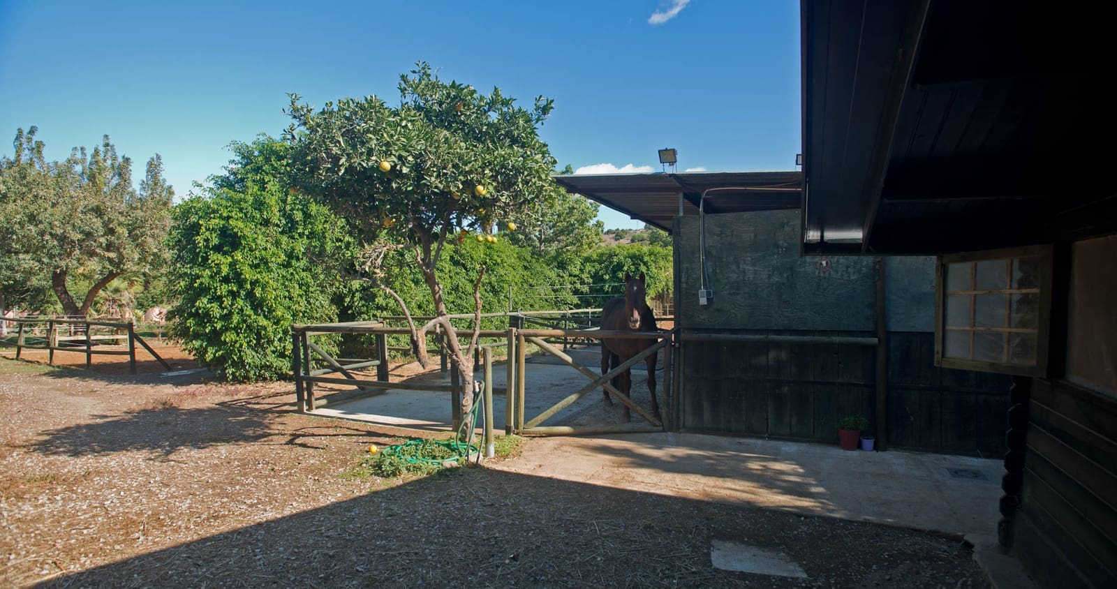 3 Zimmer Finca/Landgut zu verkaufen in Estepona mit Garage - 799.000 € (Ref: 7401978)