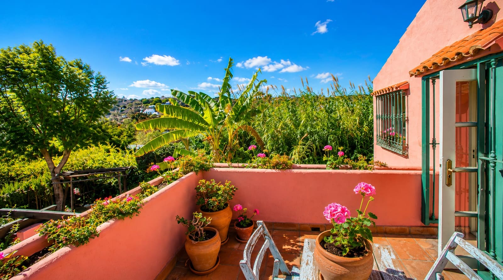 3 slaapkamer Finca/Landhuis te koop in Estepona met garage - € 875.000 (Ref: 7401978)