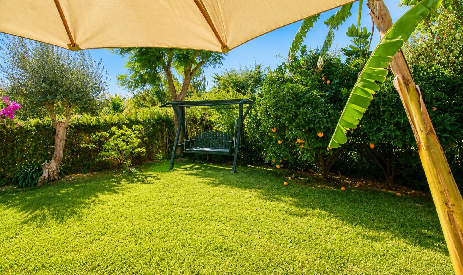 3 slaapkamer Finca/Landhuis te koop in Estepona met garage - € 875.000 (Ref: 7401978)