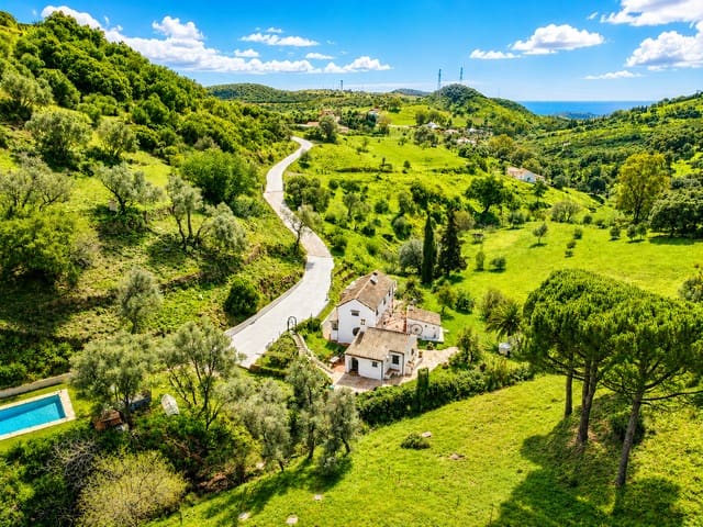 4 soverom Finca/Herregård til salgs i Casares med svømmebasseng garasje - € 775 000 (Ref: 7462503)