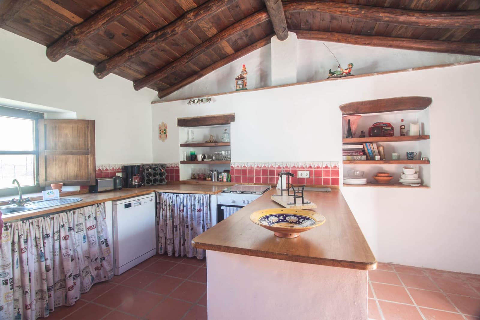 5 soveværelse Finca/Landehus til salg i Cortes de la Frontera med swimmingpool - € 399.950 (Ref: 7506633)