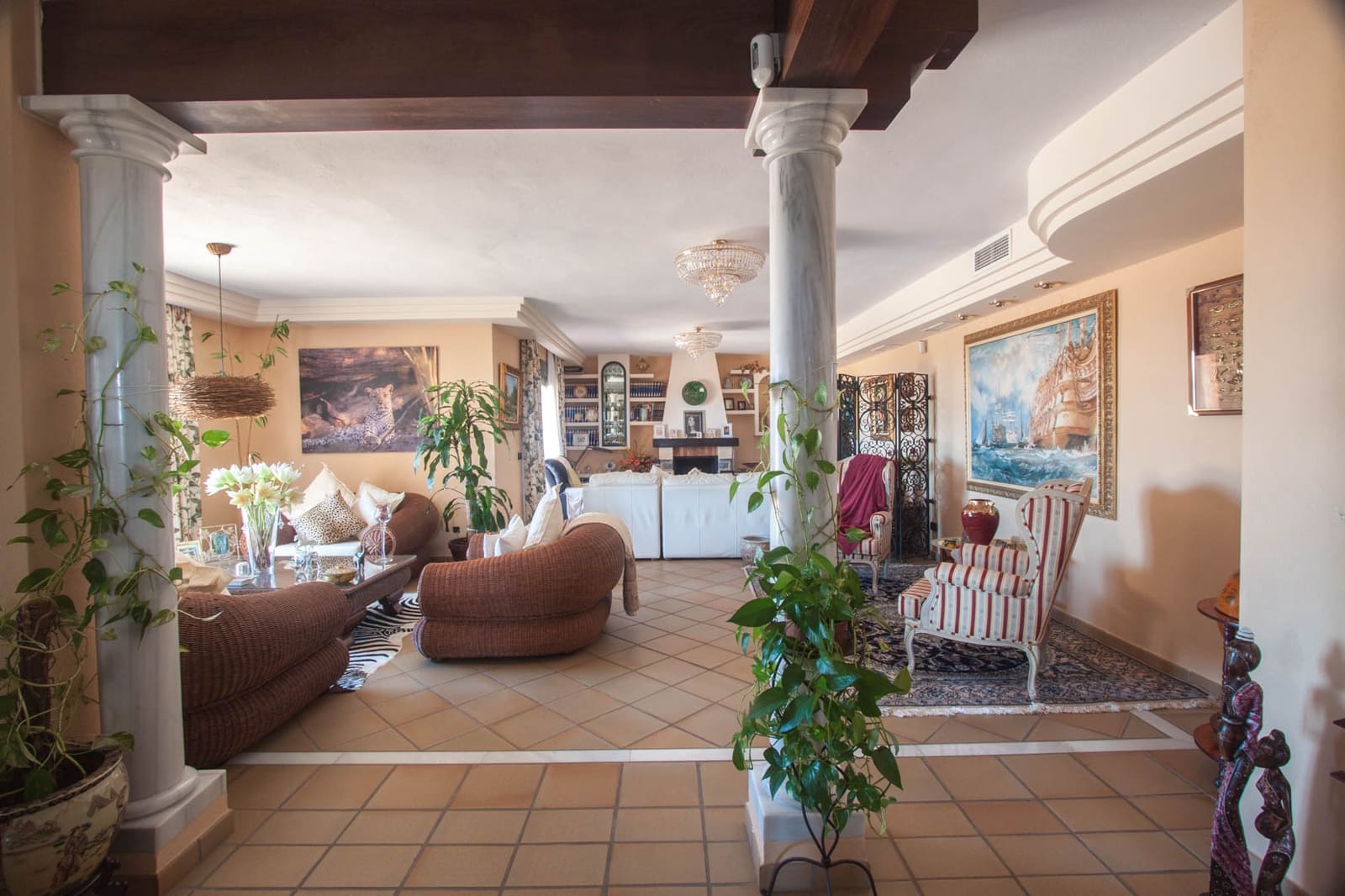 4 soveværelse Finca/Landehus til salg i Estepona med swimmingpool garage - € 2.450.000 (Ref: 7656198)