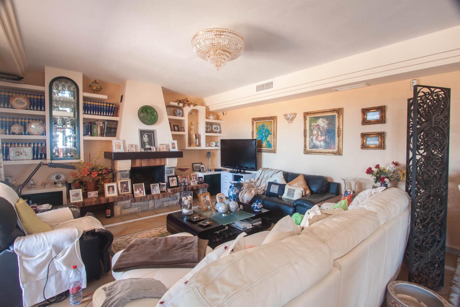 4 soveværelse Finca/Landehus til salg i Estepona med swimmingpool garage - € 2.450.000 (Ref: 7656198)