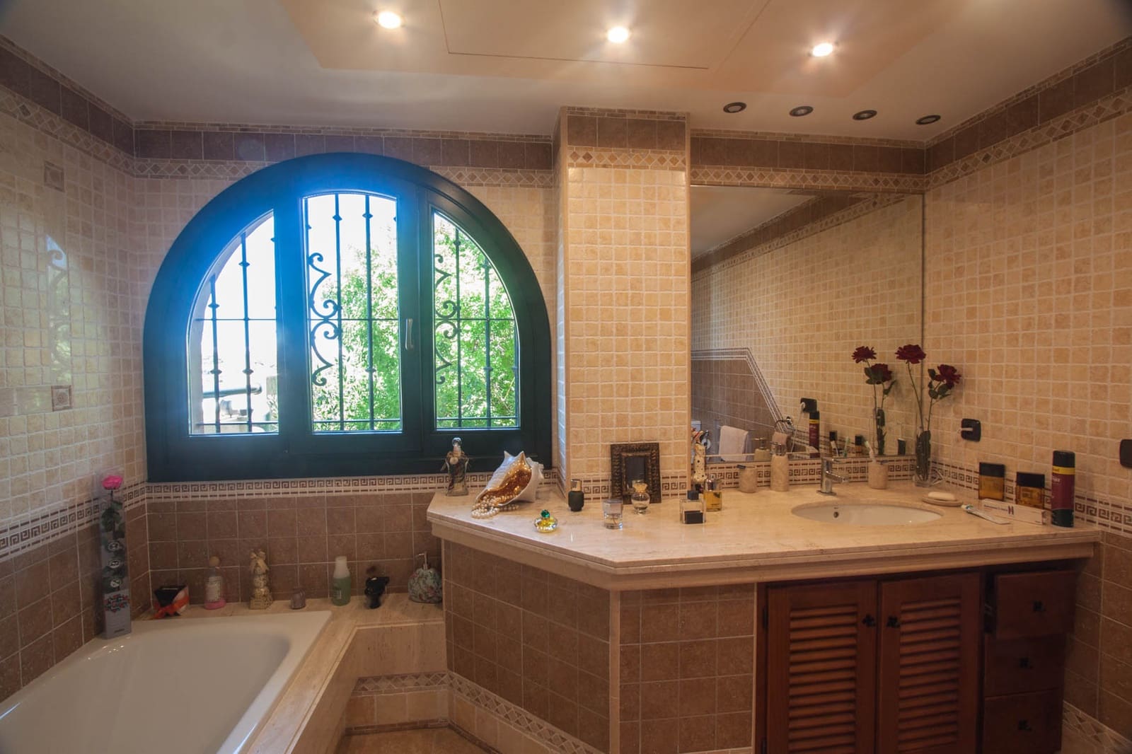 4 soveværelse Finca/Landehus til salg i Estepona med swimmingpool garage - € 2.450.000 (Ref: 7656198)